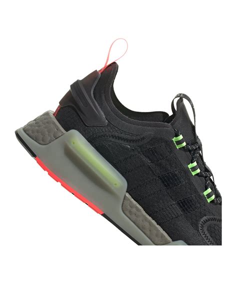 adidas nmd schwarz grün|Adidas NMD foot locker.